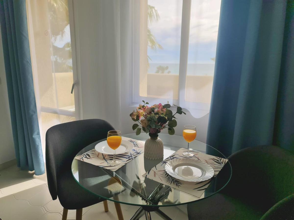 Precioso Apartamento Con Piscinas Y Vistas Al Mar. Бенальмадена Екстер'єр фото