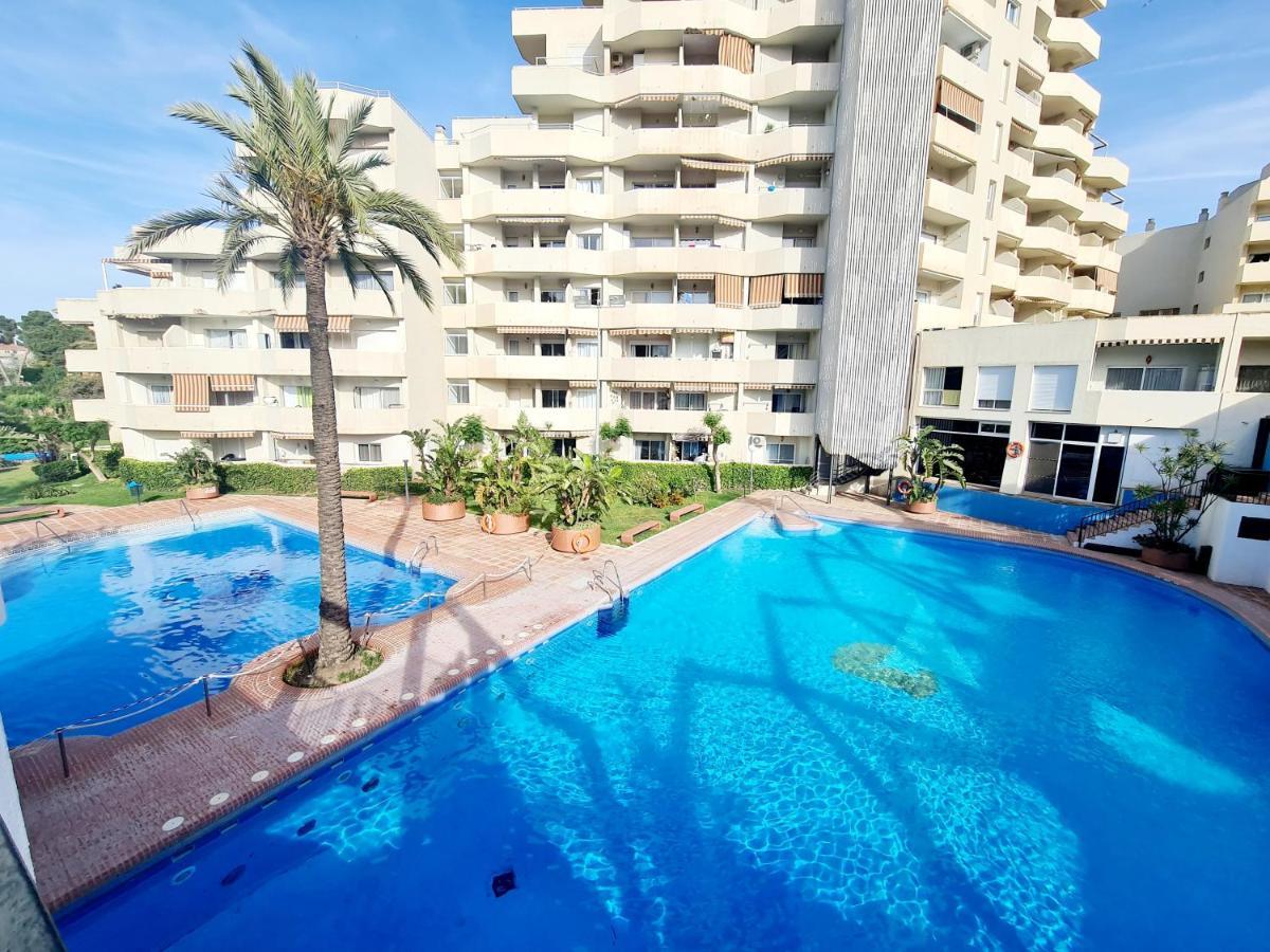 Precioso Apartamento Con Piscinas Y Vistas Al Mar. Бенальмадена Екстер'єр фото